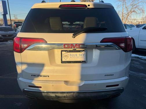 2017 GMC Acadia Denali