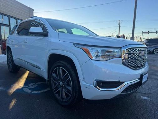 2017 GMC Acadia Denali