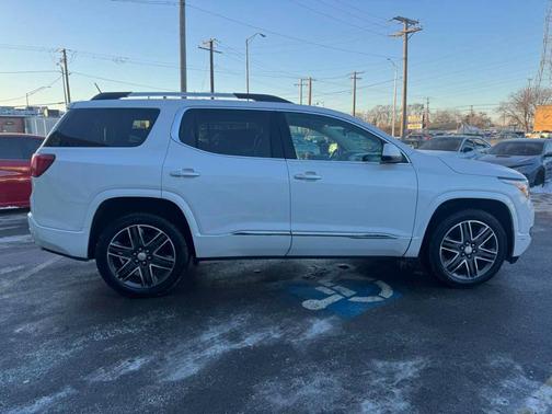 2017 GMC Acadia Denali