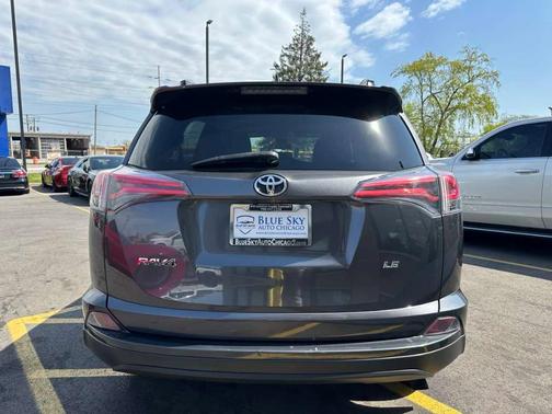 2017 Toyota RAV4 LE