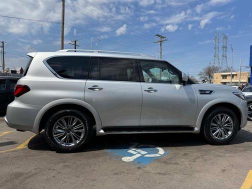 Liquid Platinum 2021 INFINITI QX80 Luxe