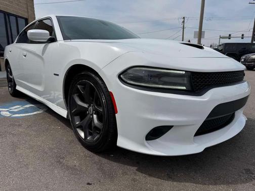 White Knuckle Clearcoat 2017 Dodge Charger R/T