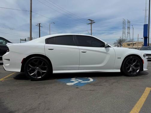 White Knuckle Clearcoat 2017 Dodge Charger R/T