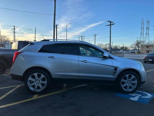 2010 Cadillac SRX Performance Collection