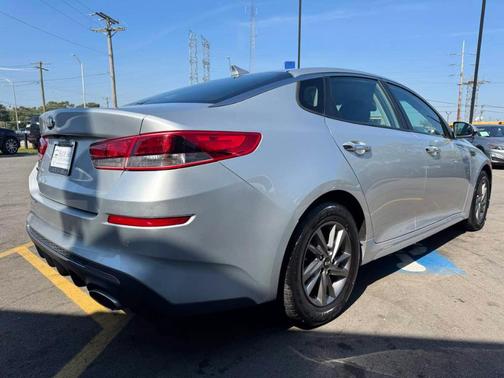 2020 Kia Optima LX
