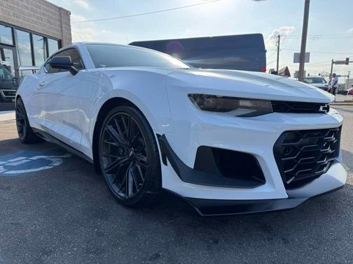 Summit White 2019 Chevrolet Camaro ZL1