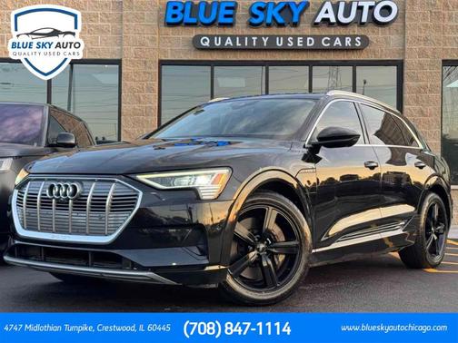 Mythos Black Metallic 2019 Audi e-tron Premium Plus