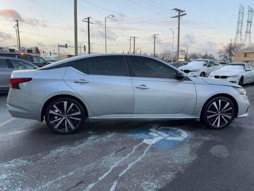 2021 Nissan Altima 2.5 SR