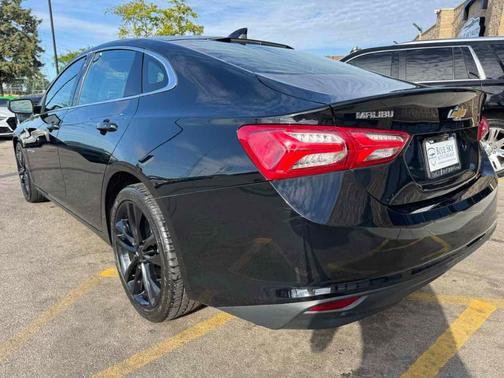 Mosaic Black Metallic 2021 Chevrolet Malibu LT