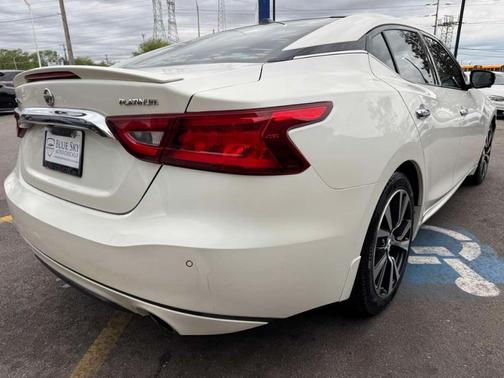Pearl White 2016 Nissan Maxima 3.5 Platinum