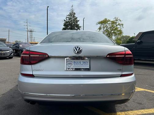 2017 Volkswagen Passat 1.8T S
