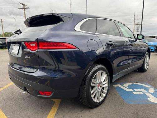 2017 Jaguar F-PACE 35t Prestige