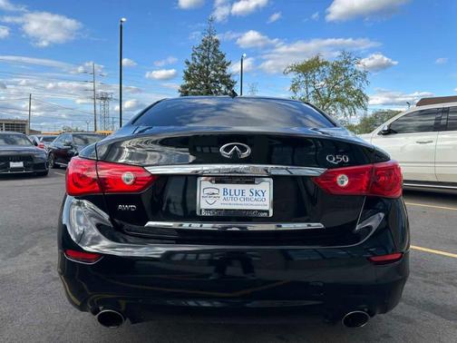 2015 INFINITI Q50 Premium