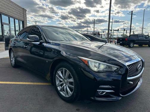 2015 INFINITI Q50 Premium