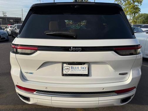 Bright White Clearcoat 2022 Jeep Grand Cherokee 4xe Summit
