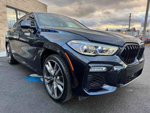 2020 BMW X6 M50i