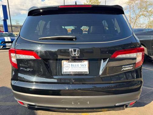 Crystal Black Pearl 2022 Honda Pilot Special Edition