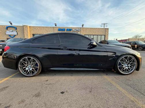 Black Sapphire Metallic 2016 BMW M4 Base
