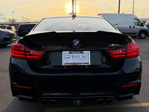 Black Sapphire Metallic 2016 BMW M4 Base