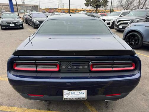 2017 Dodge Challenger SXT