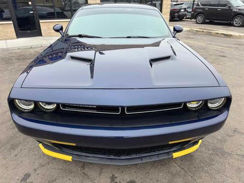 2017 Dodge Challenger SXT