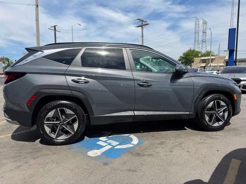 Gray 2025 Hyundai TUCSON SEL