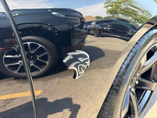 Pitch Black Clearcoat 2018 Dodge Charger SRT Hellcat