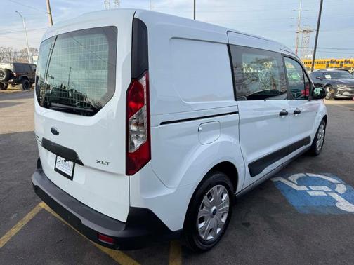 2022 Ford Transit Connect XLT
