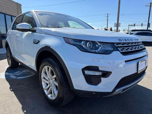 Yulong White 2018 Land Rover Discovery Sport HSE