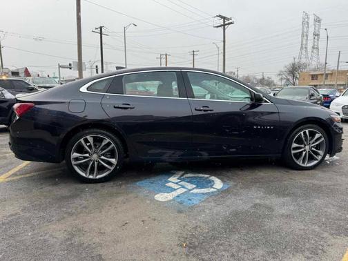 2022 Chevrolet Malibu LT