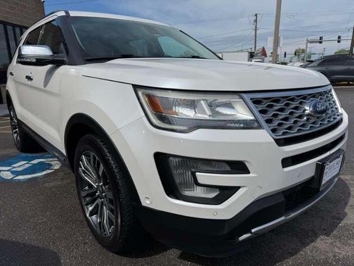White Platinum Tri-Coat Metallic 2016 Ford Explorer Platinum