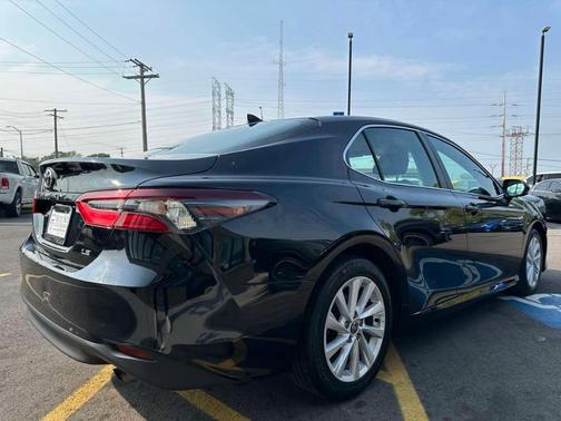 2021 Toyota Camry LE