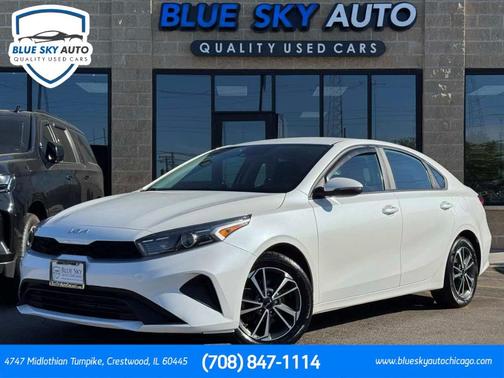 Snow White Pearl 2022 Kia Forte LXS