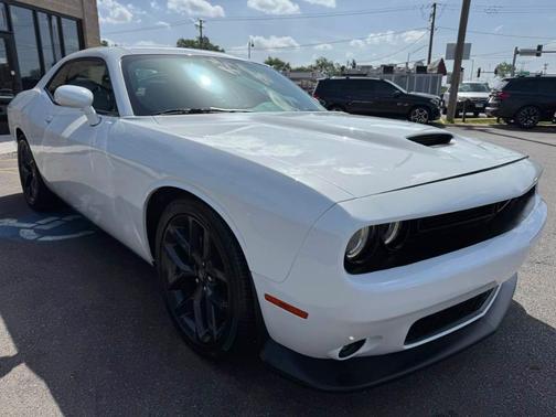 White Knuckle Clearcoat 2021 Dodge Challenger GT