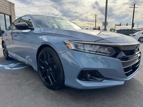 Sonic Gray Pearl 2022 Honda Accord Hybrid Sport