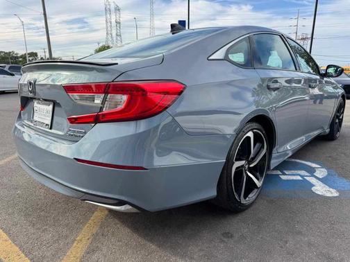 Sonic Gray Pearl 2022 Honda Accord Hybrid Sport