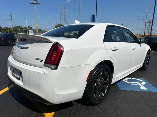 Bright White Clearcoat 2017 Chrysler 300 S