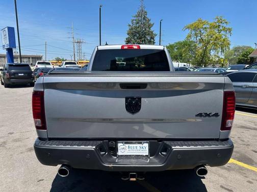2021 RAM 1500 Classic SLT