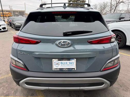 2022 Hyundai KONA SEL