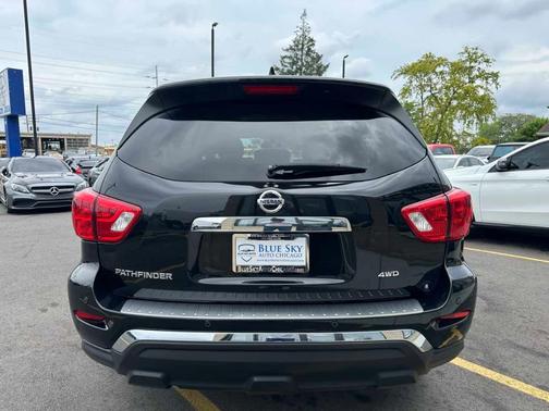 2020 Nissan Pathfinder S
