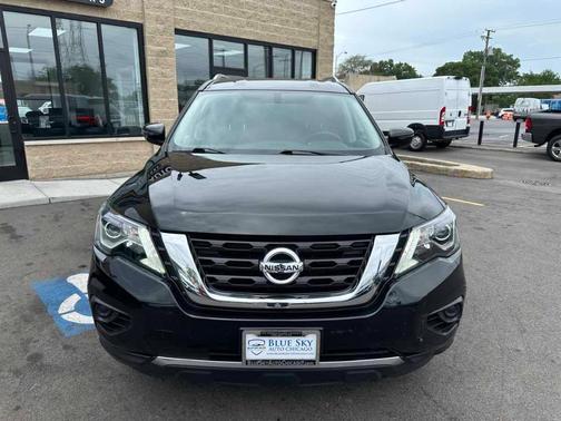 2020 Nissan Pathfinder S