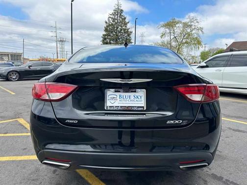 2016 Chrysler 200 S