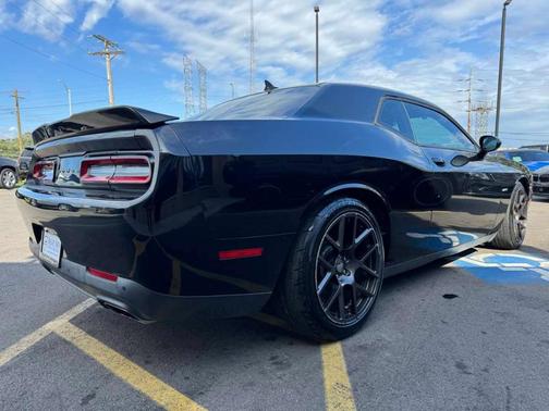 2016 Dodge Challenger R/T Plus