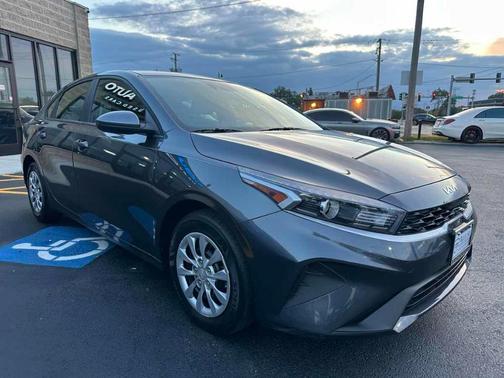 Gravity Gray 2024 Kia Forte LX