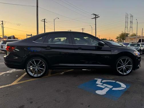 2019 Volkswagen Jetta 1.4T R-Line