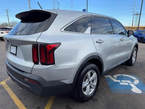 2021 Kia Sorento LX
