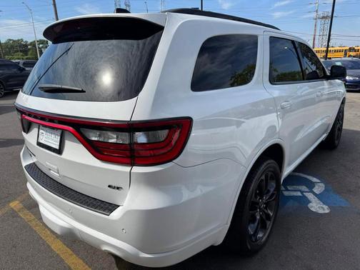 White Knuckle Clearcoat 2023 Dodge Durango GT