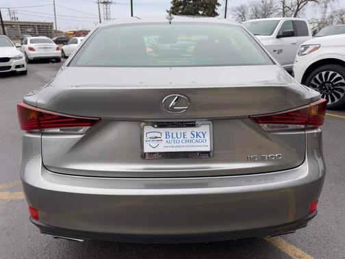 2018 Lexus IS 300 Base