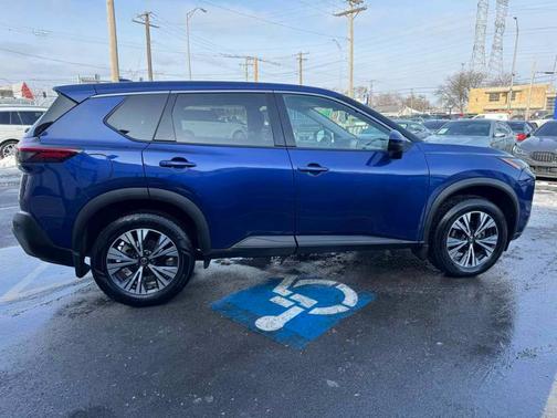 2021 Nissan Rogue SV