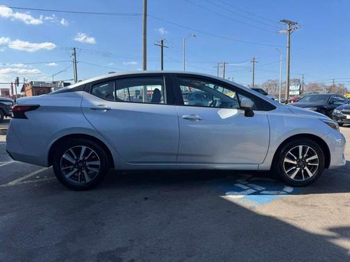 2025 Nissan Versa 1.6 SV